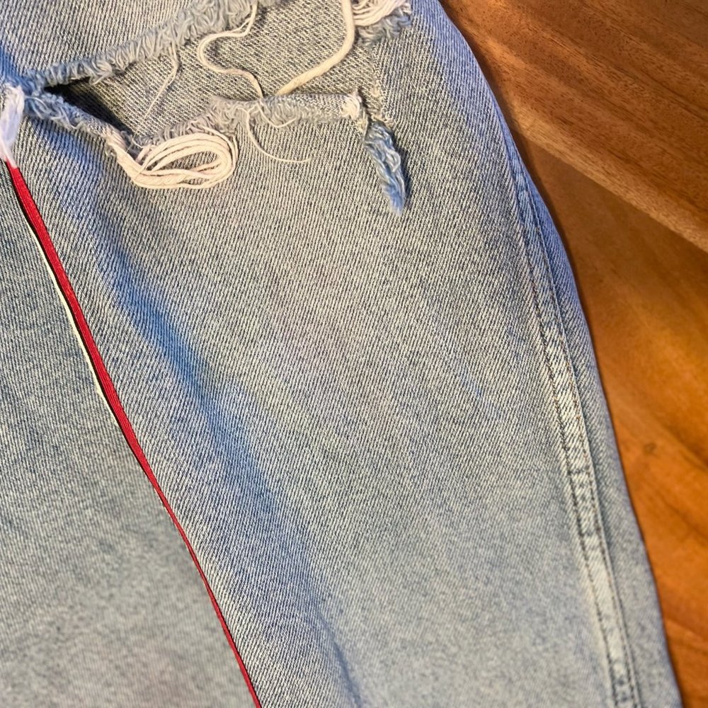 Top Shop Distressed Ripped Striped Jeans - Picture 4 of 9